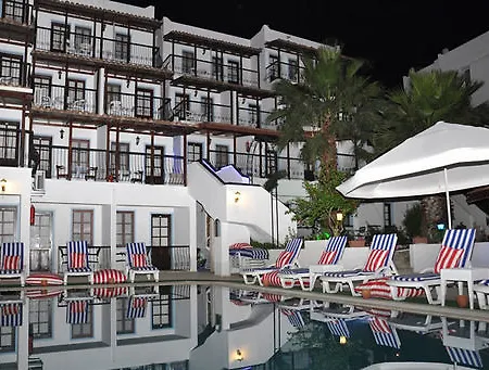 فندق Gloriatibi Jarra 2*