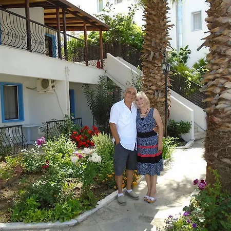 Gloriatibi Jarra Szálloda Gümbet