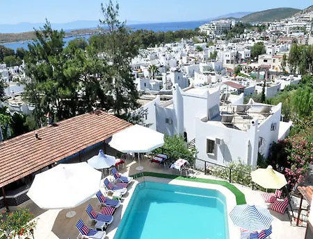 Gloriatibi Jarra מלון 2*