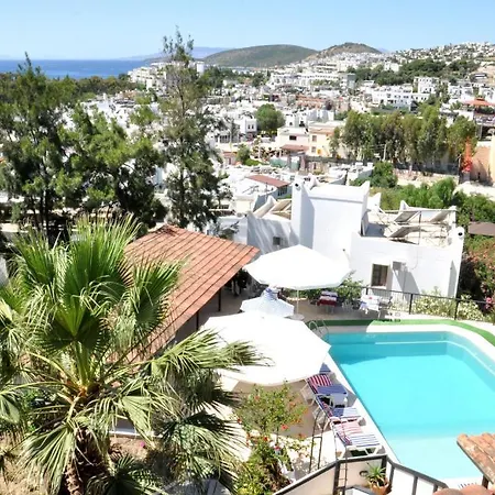 מלון Gloriatibi Jarra גומבט