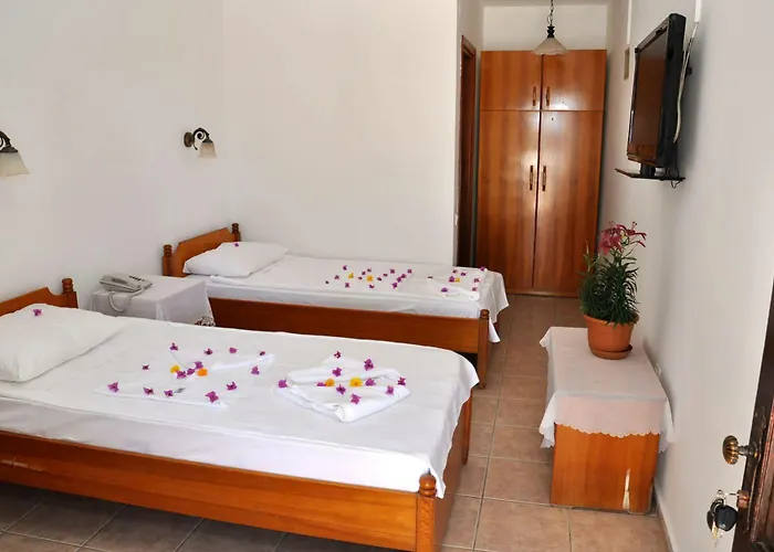 Gloriatibi Jarra Otel 2*