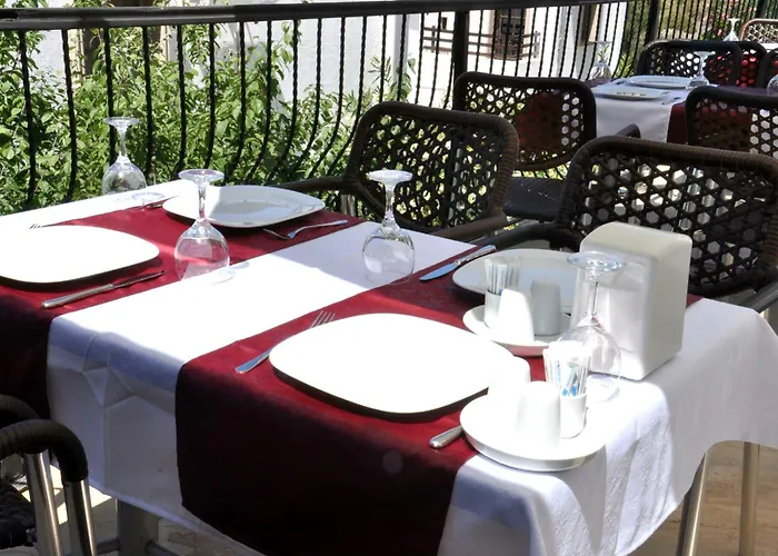 Otel Gloriatibi Jarra